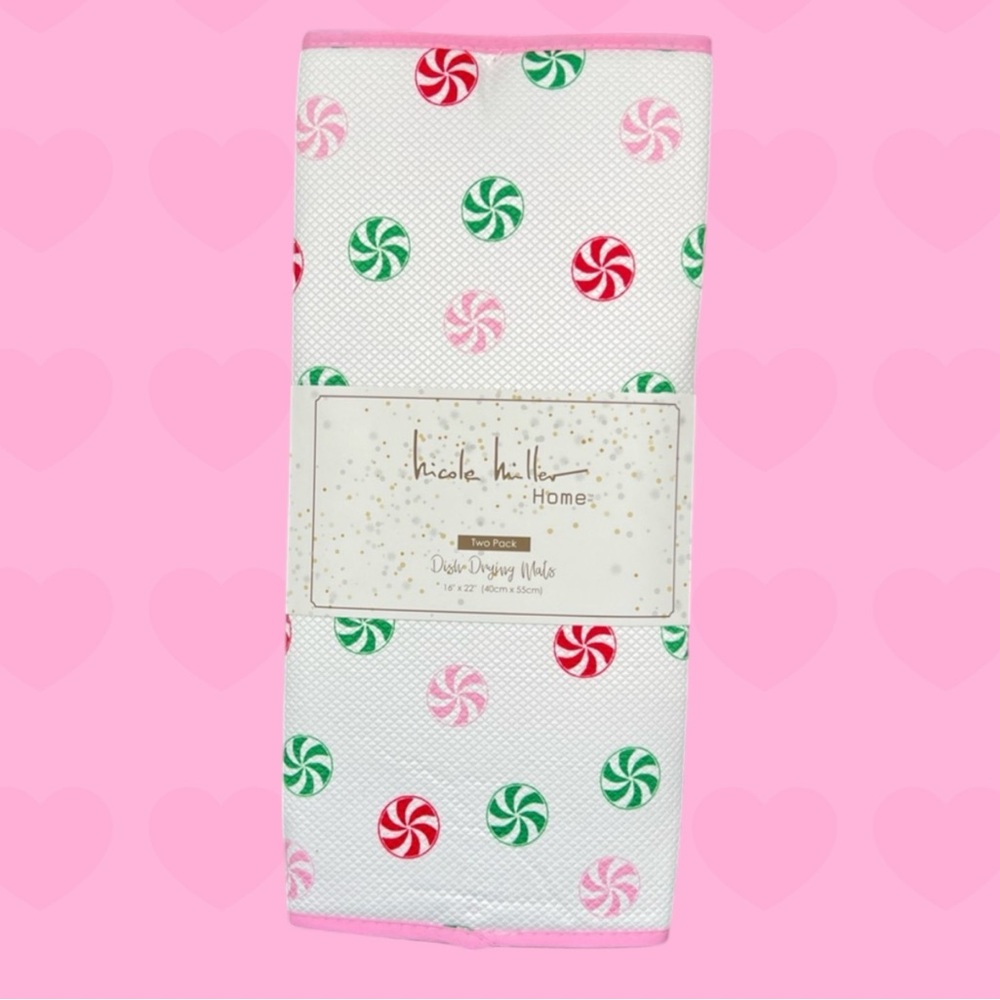 Nicole Miller - ‘Peppermint Candy’ drying mats (2). NWT